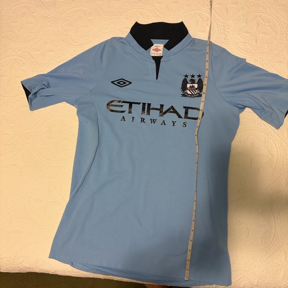 Umbro Other - Umbro Light Blue Kids Soccer Jersey with Black Accents